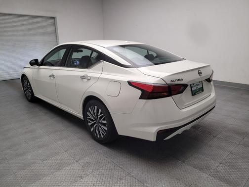 White 2025 Nissan Altima 2.5 SV