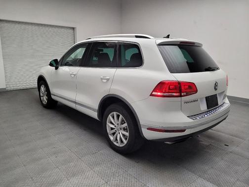 2016 Volkswagen Touareg VR6 Sport