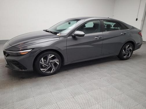 Gray 2025 Hyundai ELANTRA SEL