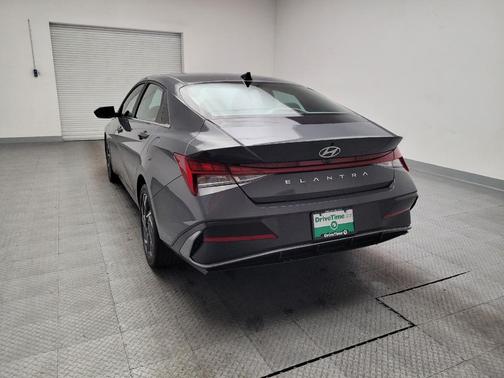Gray 2025 Hyundai ELANTRA SEL