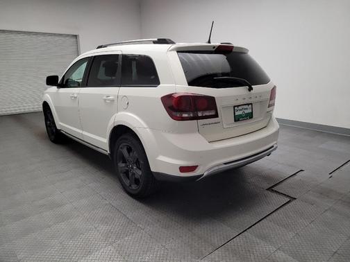 Vice White 2020 Dodge Journey Crossroad
