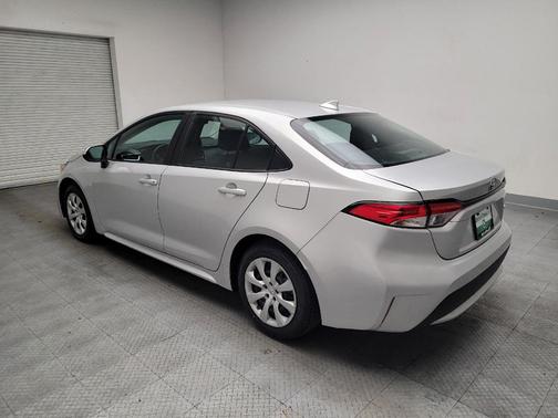 Classic Silver Metallic 2022 Toyota Corolla LE