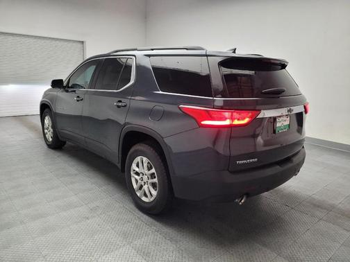 Graphite Metallic 2020 Chevrolet Traverse LT Cloth
