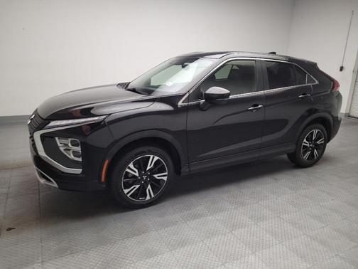 Labrador Black Pearl 2023 Mitsubishi Eclipse Cross SE
