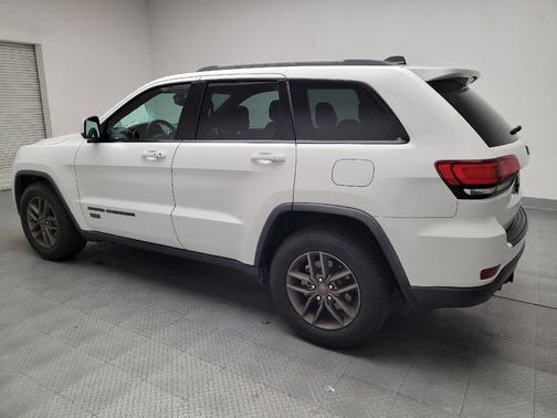 2017 Jeep Grand Cherokee 75th Anniversary Edition 4x2
