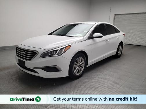 Quartz White Pearl 2017 Hyundai SONATA SE