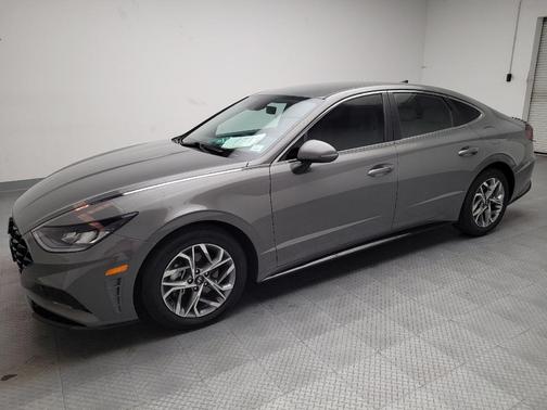 2022 Hyundai SONATA SEL