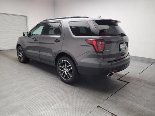 Gray 2017 Ford Explorer sport