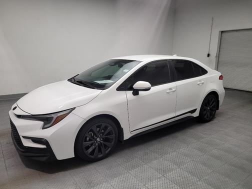 White 2024 Toyota Corolla SE