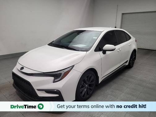 White 2024 Toyota Corolla SE