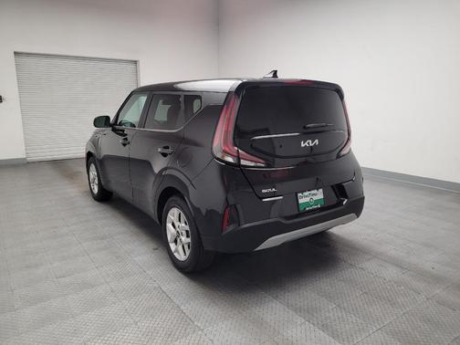 Fusion Black 2023 Kia Soul LX