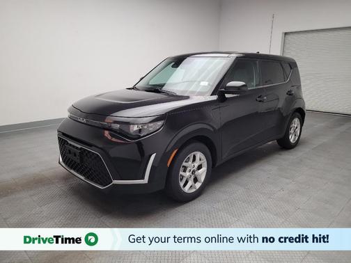 Fusion Black 2023 Kia Soul LX