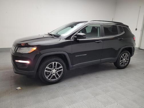 Diamond Black Crystal Pearlcoat 2017 Jeep New Compass Latitude