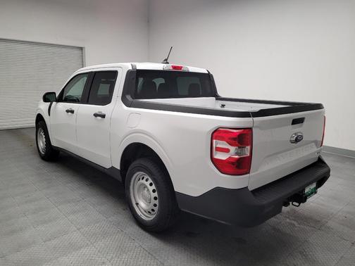 Oxford White 2023 Ford Maverick XL
