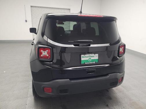 2020 Jeep Renegade Jeepster FWD