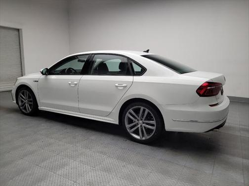 2018 Volkswagen Passat 2.0T R-Line