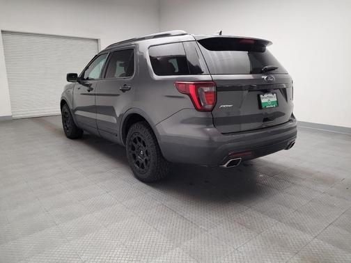 Gray 2017 Ford Explorer sport