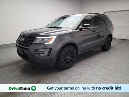 Gray 2017 Ford Explorer sport