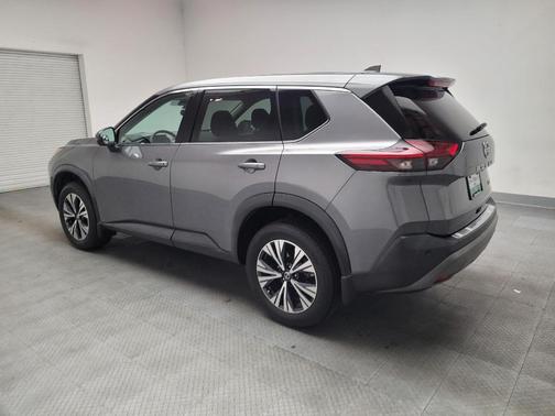 Gun Metallic 2021 Nissan Rogue SV
