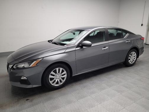 Gun Metallic 2019 Nissan Altima 2.5 S