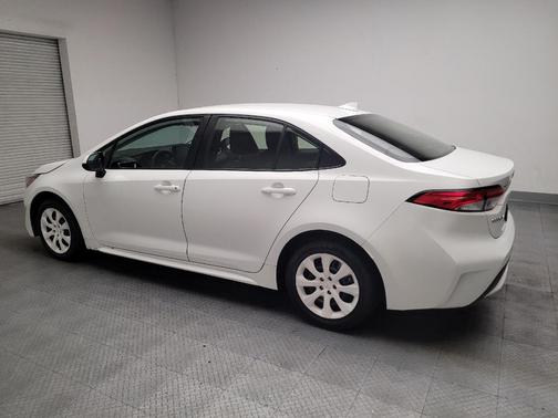 Super White 2020 Toyota Corolla LE