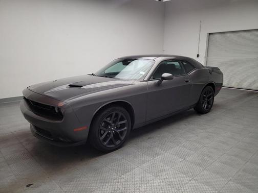 Granite Pearlcoat 2019 Dodge Challenger SXT