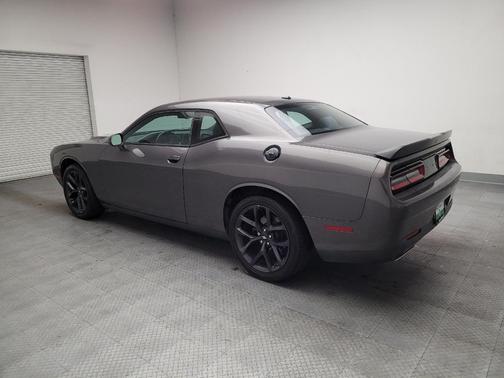 Granite Pearlcoat 2019 Dodge Challenger SXT