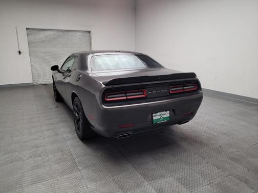 Granite Pearlcoat 2019 Dodge Challenger SXT