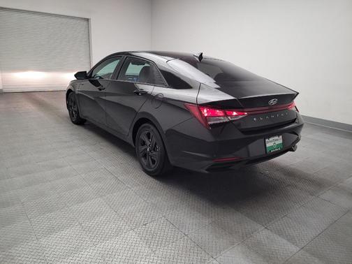 Phantom Black 2022 Hyundai ELANTRA SEL