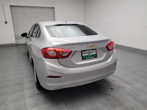 Silver Ice Metallic 2016 Chevrolet Cruze LT Auto