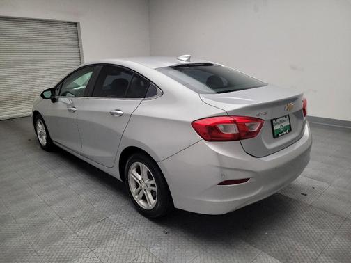 Silver Ice Metallic 2016 Chevrolet Cruze LT Auto