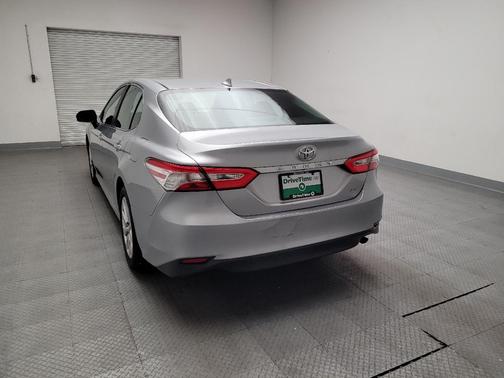 Celestial Silver Metallic 2019 Toyota Camry LE