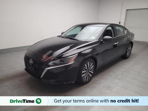 Super Black 2025 Nissan Altima 2.5 SV
