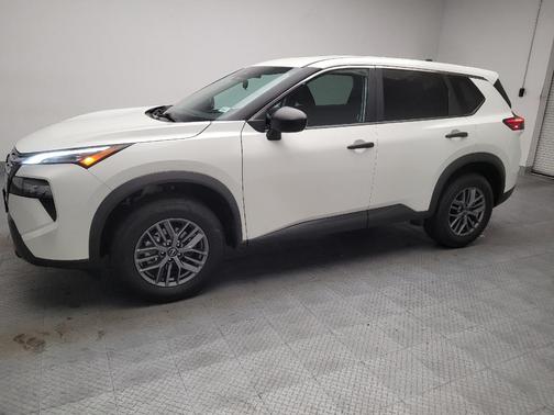 White 2024 Nissan Rogue S