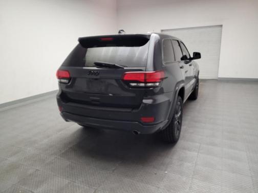 Rhino Clearcoat 2018 Jeep Grand Cherokee Altitude