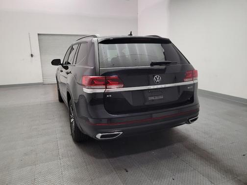 Deep Black Pearl 2021 Volkswagen Atlas SE 4Motion (2021.5)