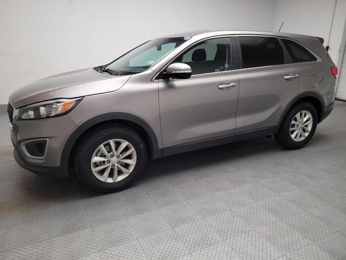 2017 Kia Sorento L