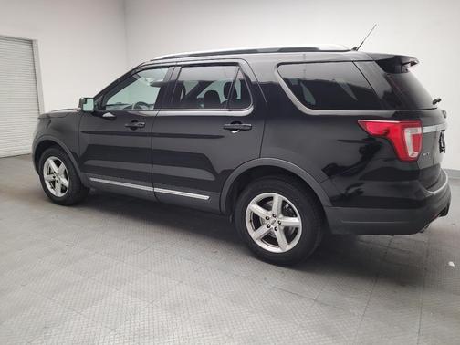 Shadow Black 2018 Ford Explorer XLT