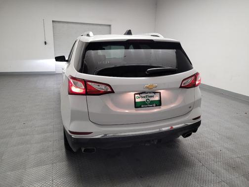 Iridescent Pearl Tricoat 2019 Chevrolet Equinox 1LT