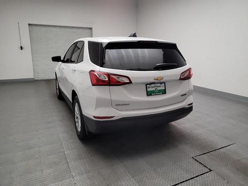 Summit White 2020 Chevrolet Equinox LS