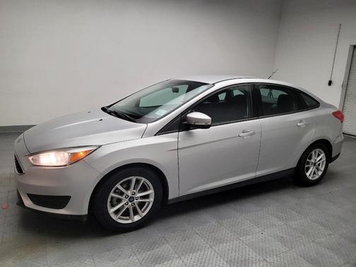 Ingot Silver 2015 Ford Focus SE