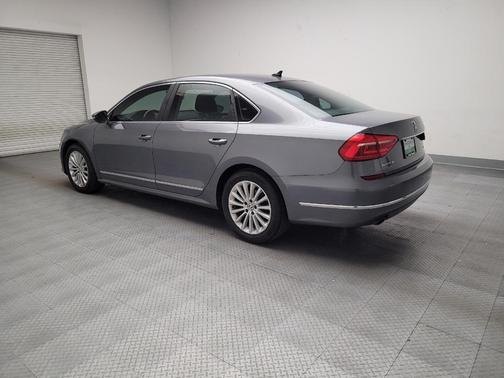2016 Volkswagen Passat 1.8T SE w/Technology