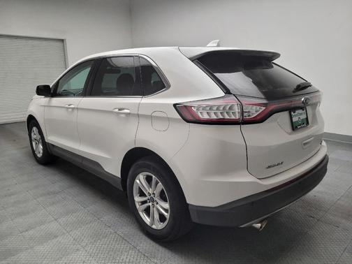 White 2016 Ford Edge SEL