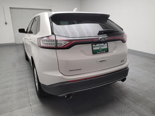 White 2016 Ford Edge SEL