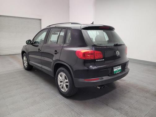 Deep Black Pearl 2016 Volkswagen Tiguan S