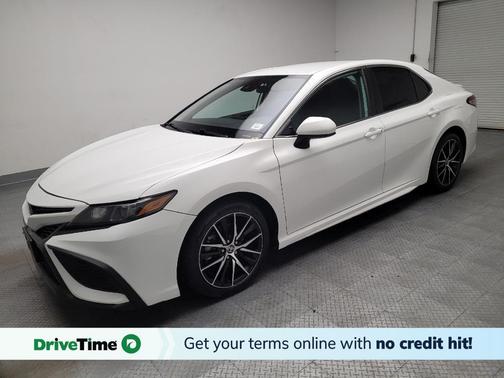 Super White 2021 Toyota Camry SE