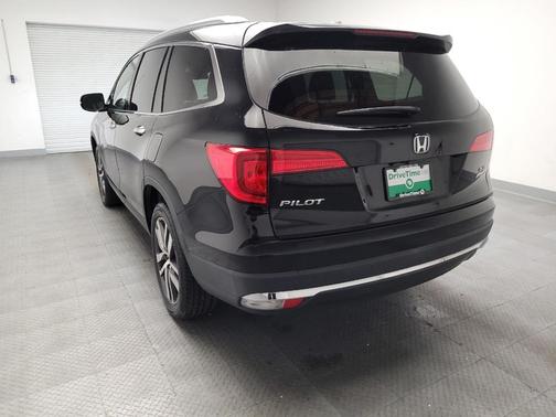 Black 2017 Honda Pilot Elite
