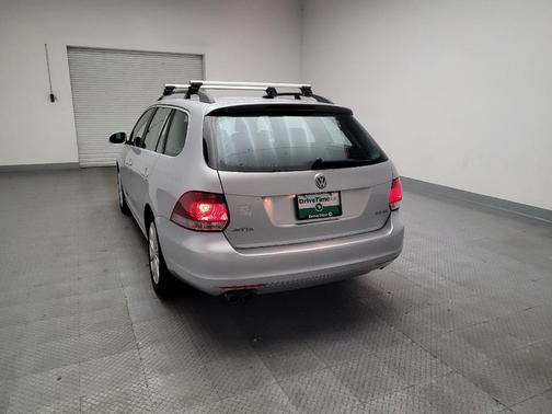 Reflex Silver Metallic 2013 Volkswagen Jetta SportWagen SE