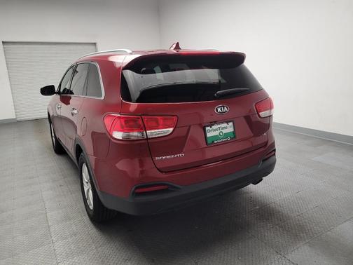 Remington Red 2017 Kia Sorento LX