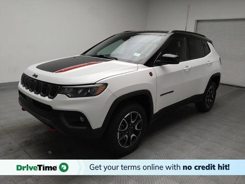 Bright White Clearcoat 2025 Jeep Compass Trailhawk